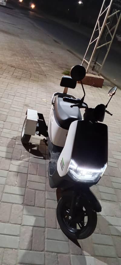revoo Scooty all ok no any problem urgent sale need money