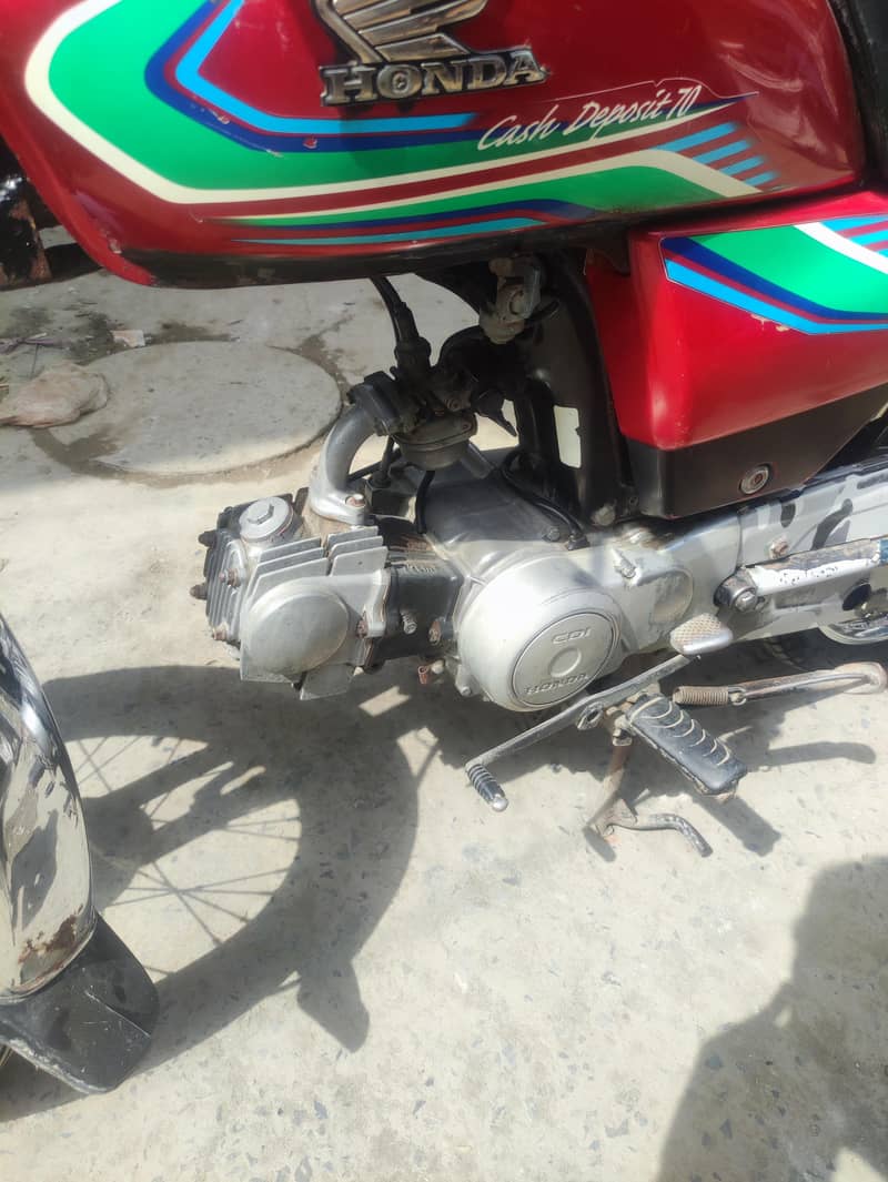 HondaCD- 70 0