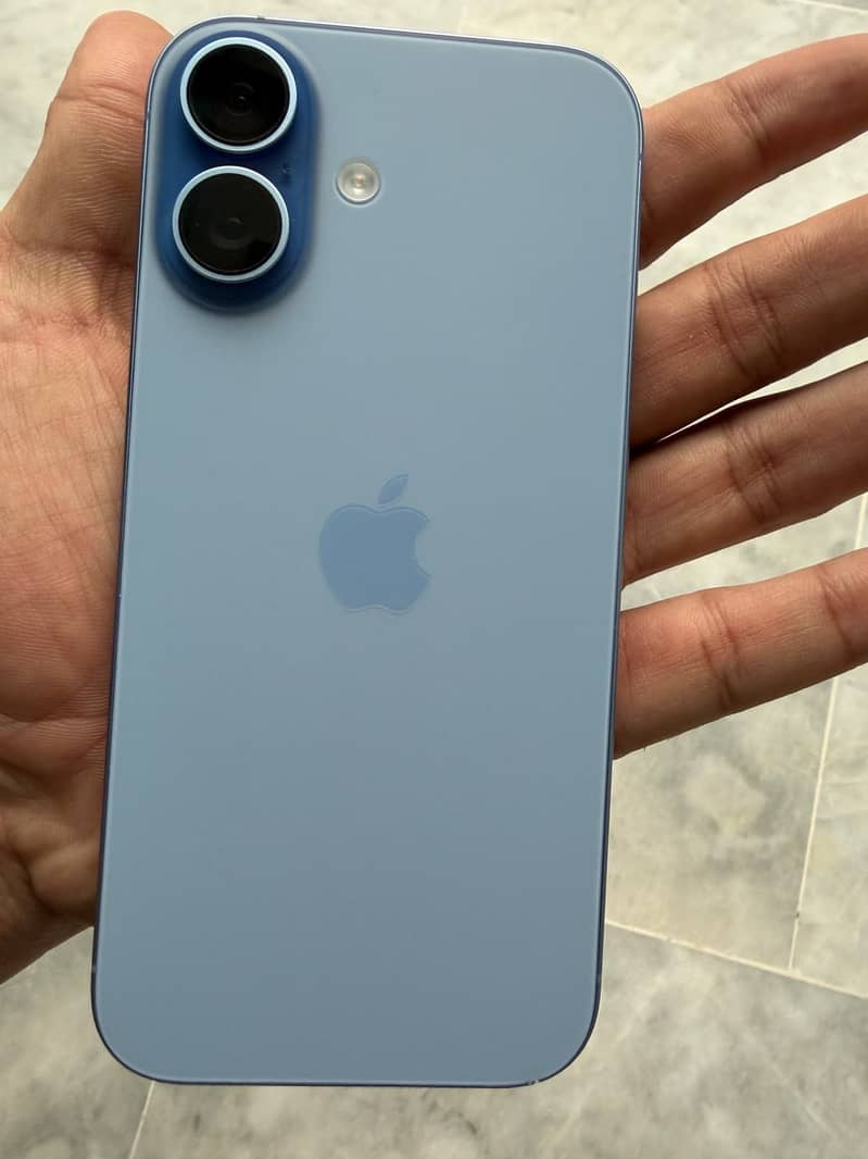 Apple iPhone 17 2