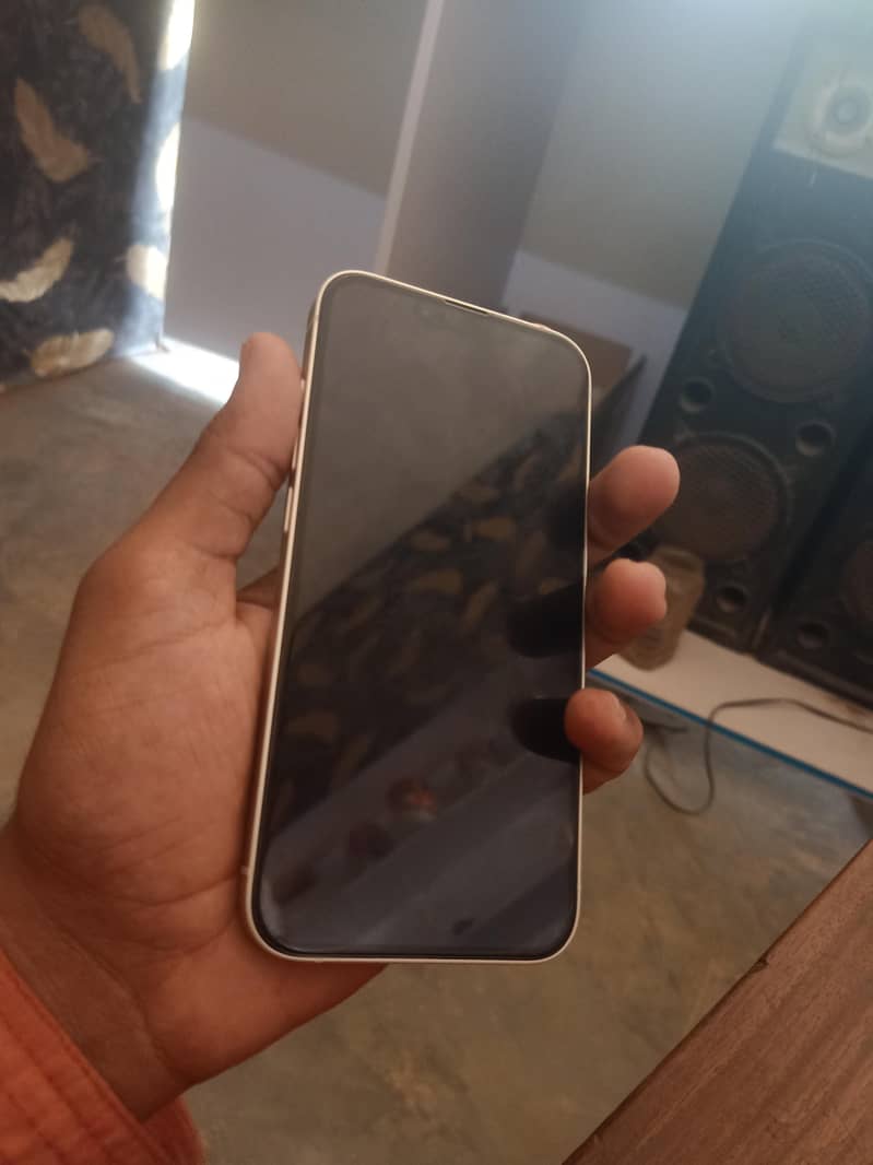 Apple iPhone 14 4