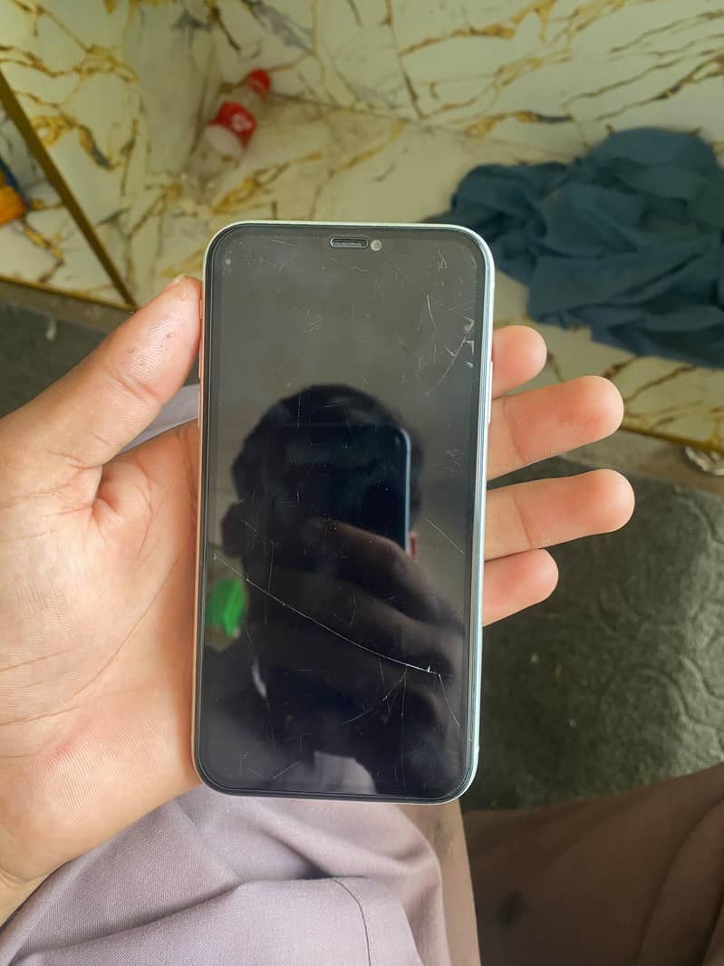 Apple iPhone 11 5