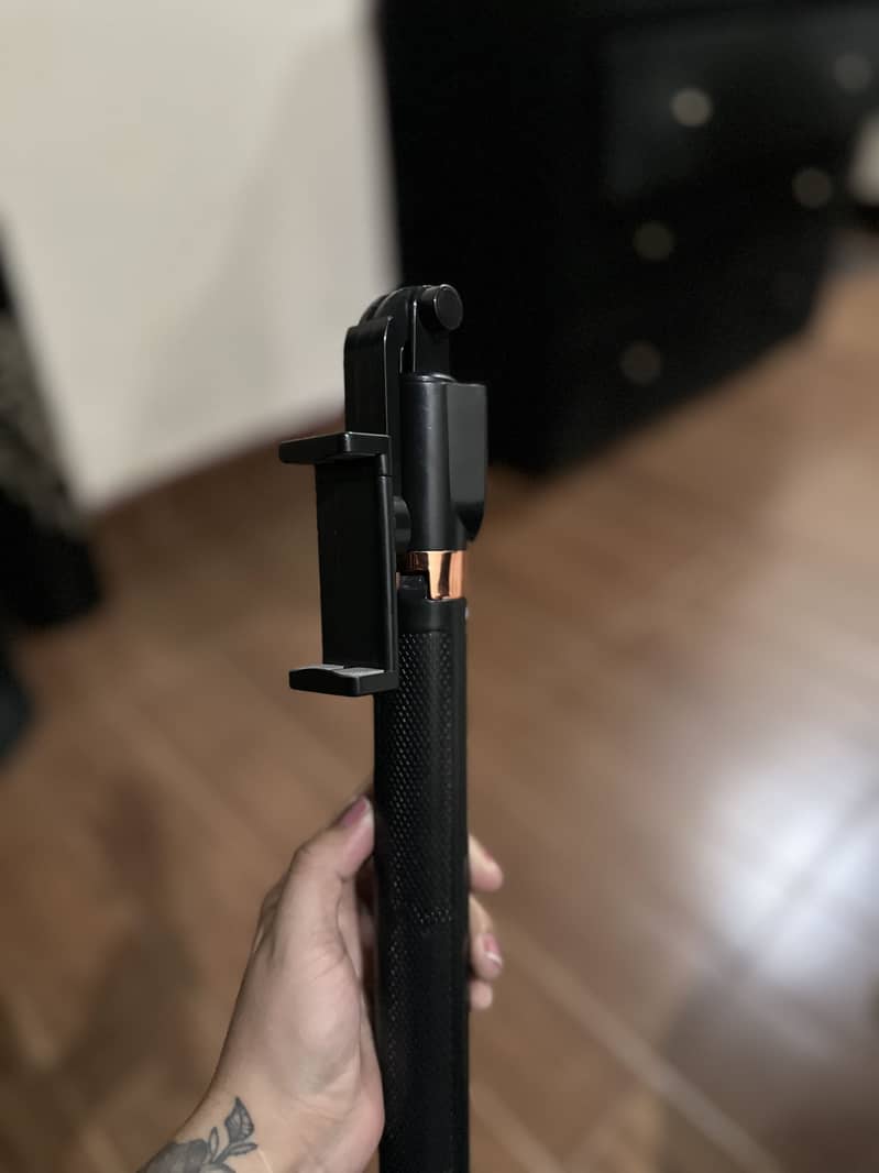 Tripod for content creation 2
