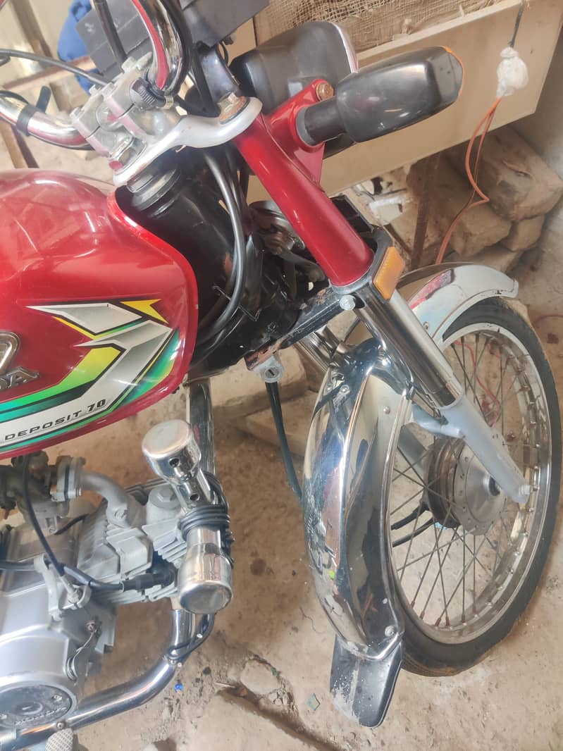 CD70 2023 model full condition 3