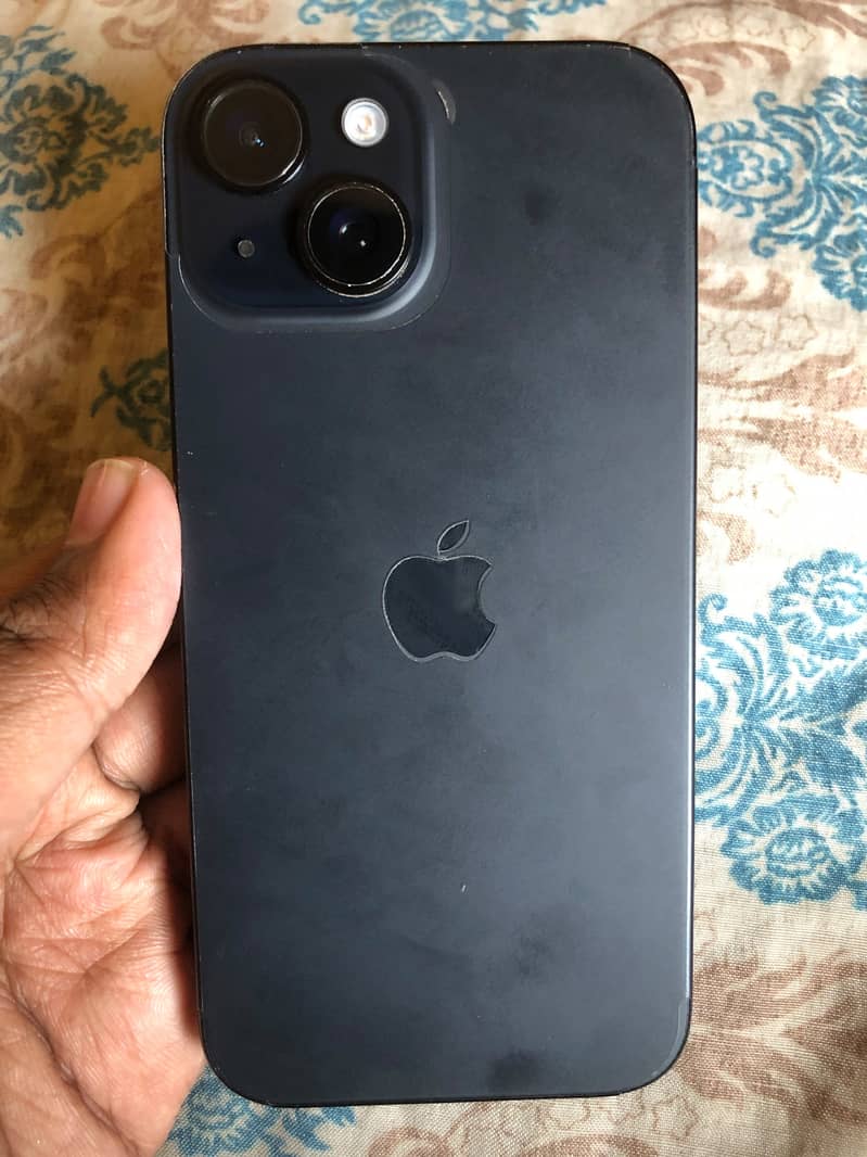 Apple iPhone 15 3