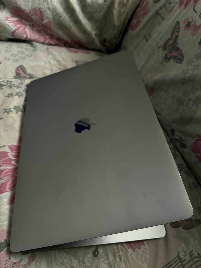 MacBook Pro 2019 9