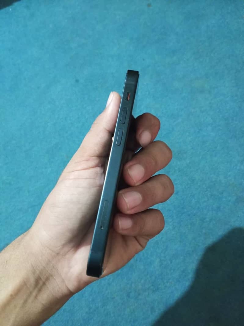 Apple iPhone 13 mini 3