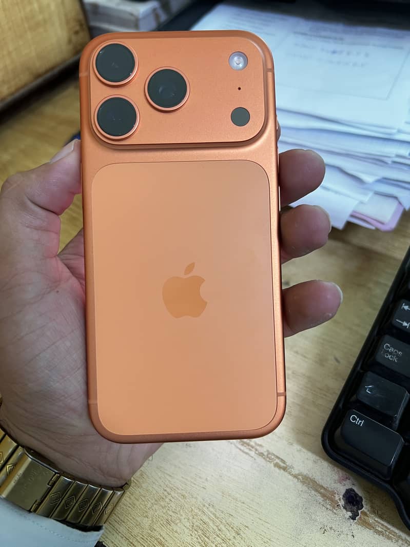 Apple iPhone 17 Pro 2