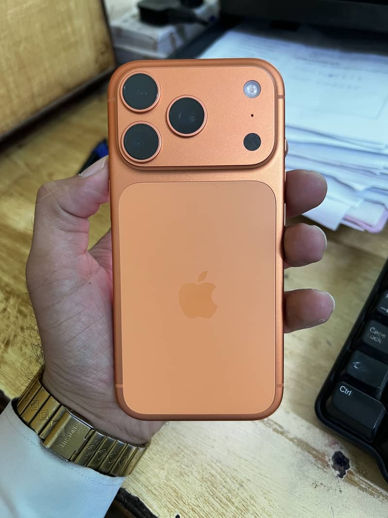 Apple iPhone 17 Pro 7