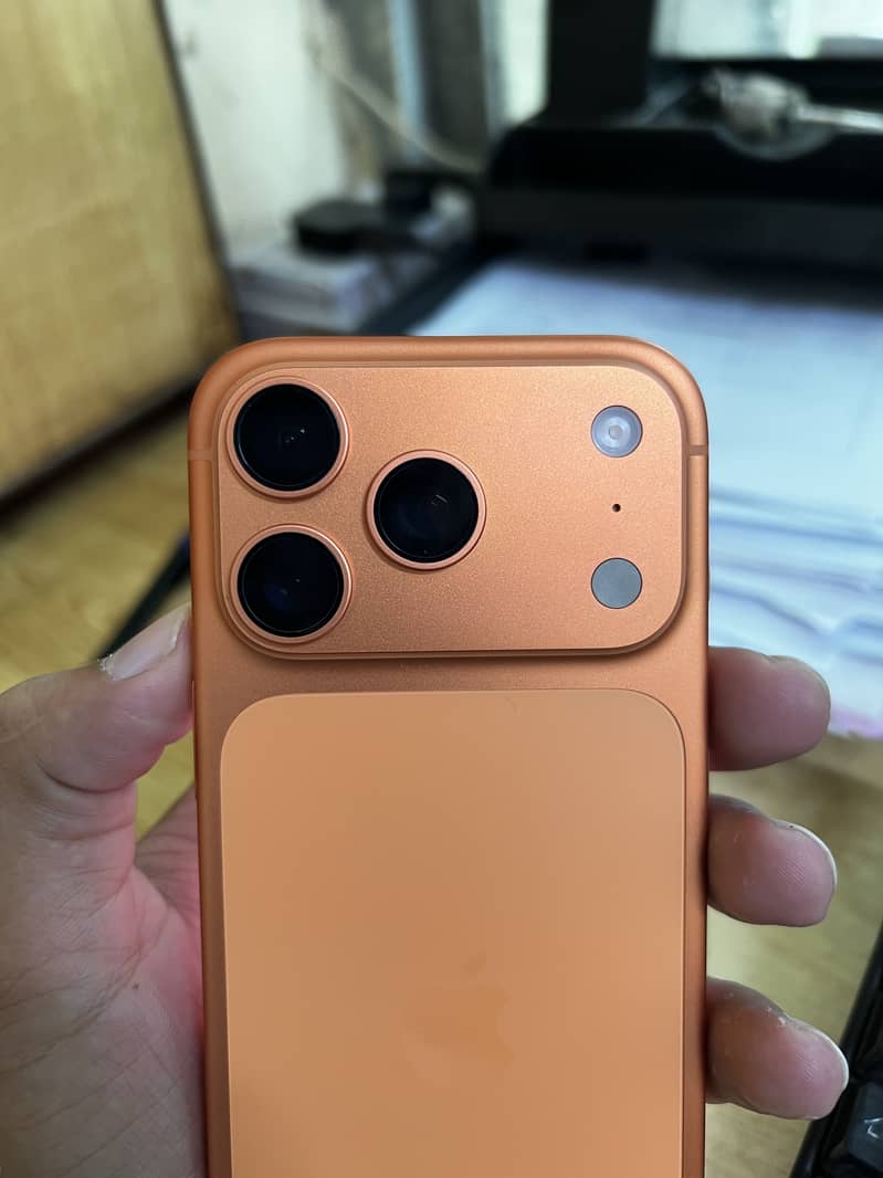 Apple iPhone 17 Pro 8