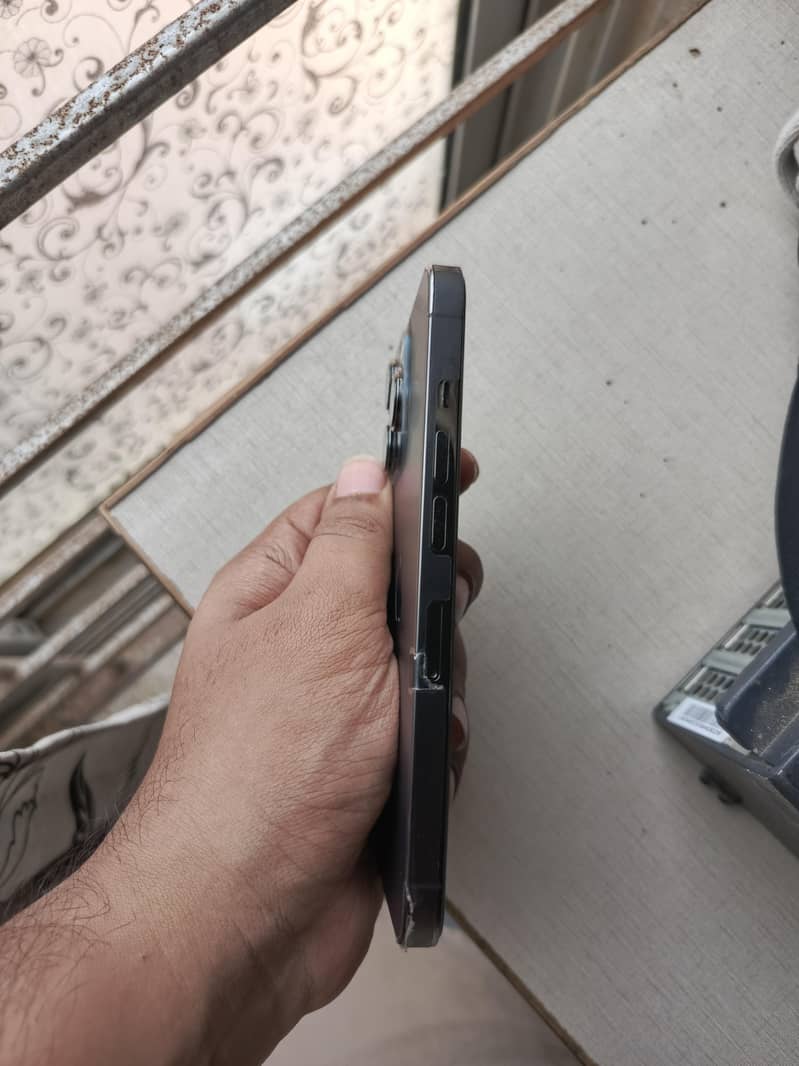 iphone 13 pro 1