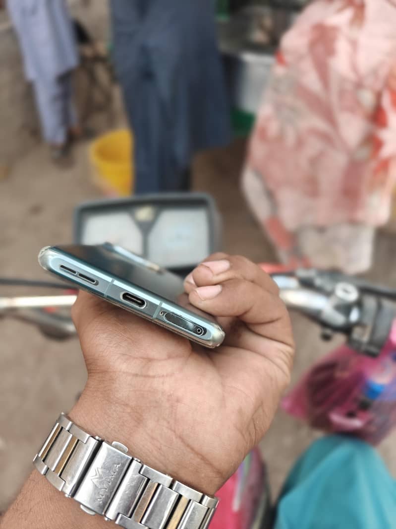One Plus 11 4