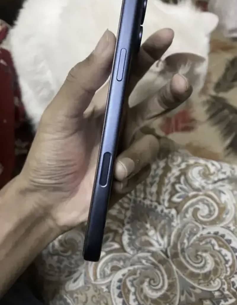 Apple iPhone 17 pro max 2