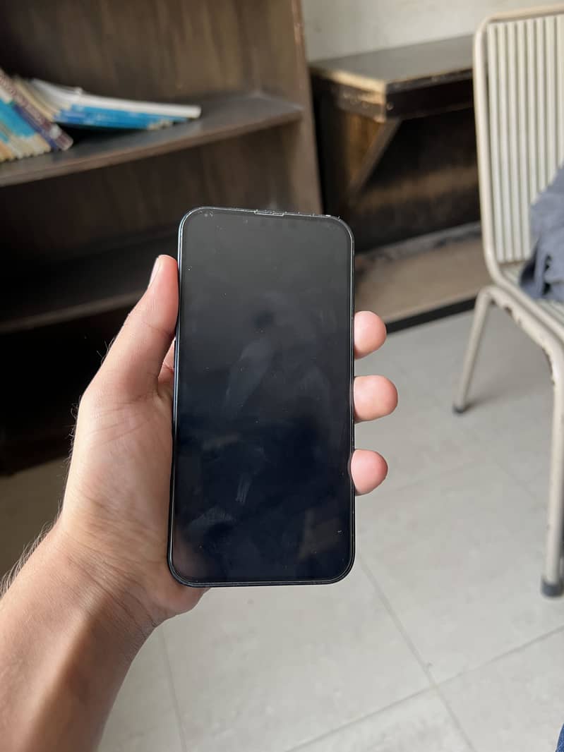 Apple iPhone 13 3