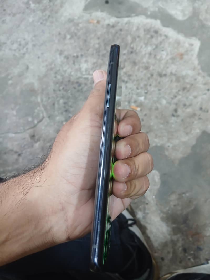 One Plus 8 Pro 6