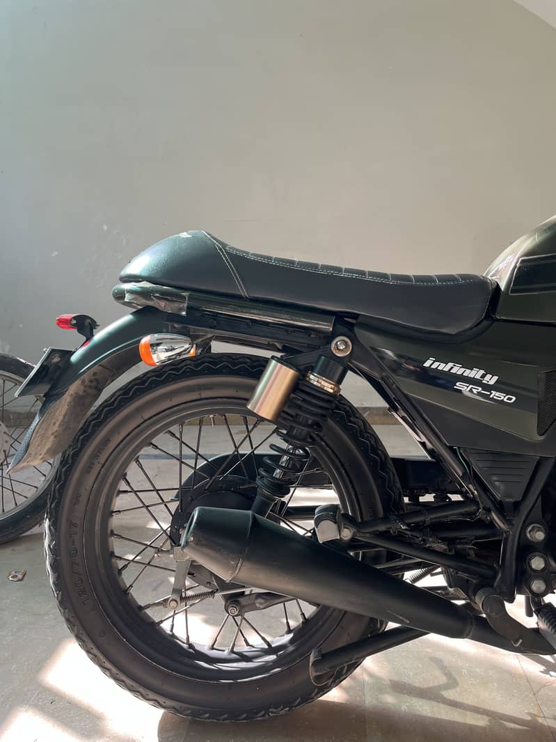 Infinity 150 full genuine condition 6