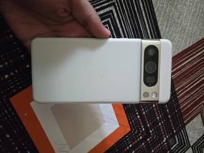 Google Pixel 8 Pro
