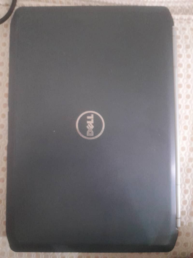Latitude E540 0