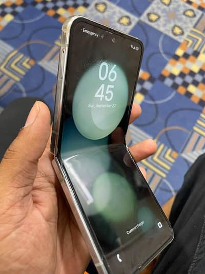 Samsung Mobile Z Flip 5 exchange possible