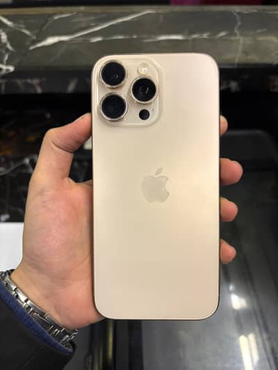 Apple iPhone 16 Pro Max