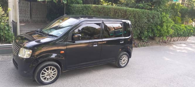 Mitsubishi Ek wegan 2011 model