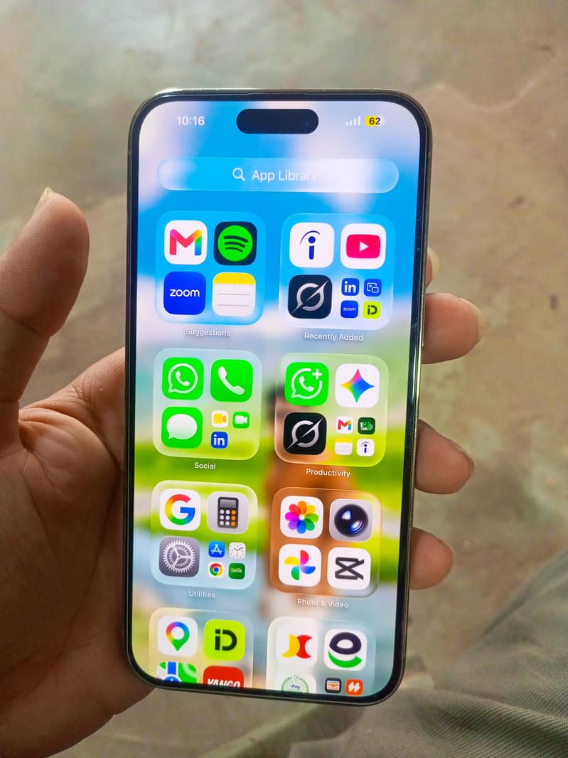 Apple iPhone 14 Pro Max 1