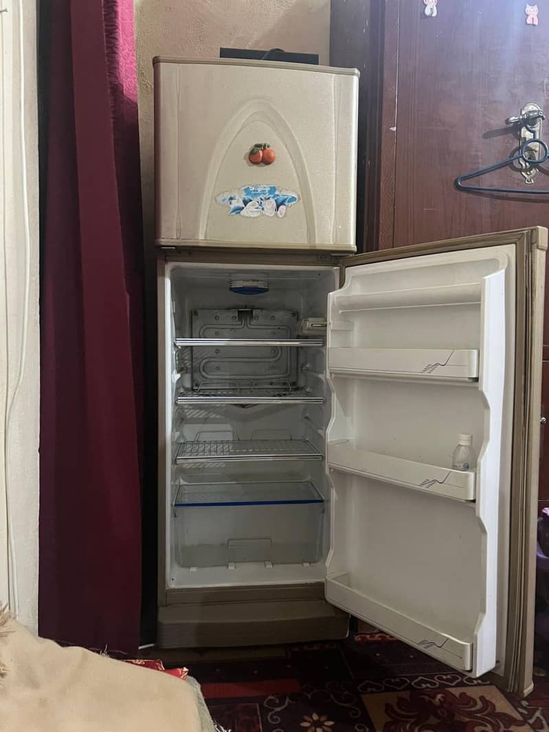 fridge 0