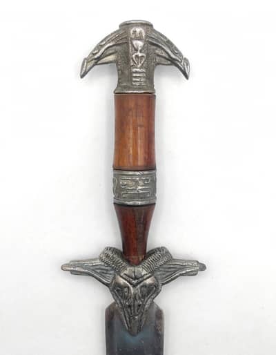 Antique Goat Head Handicraft Showpie -