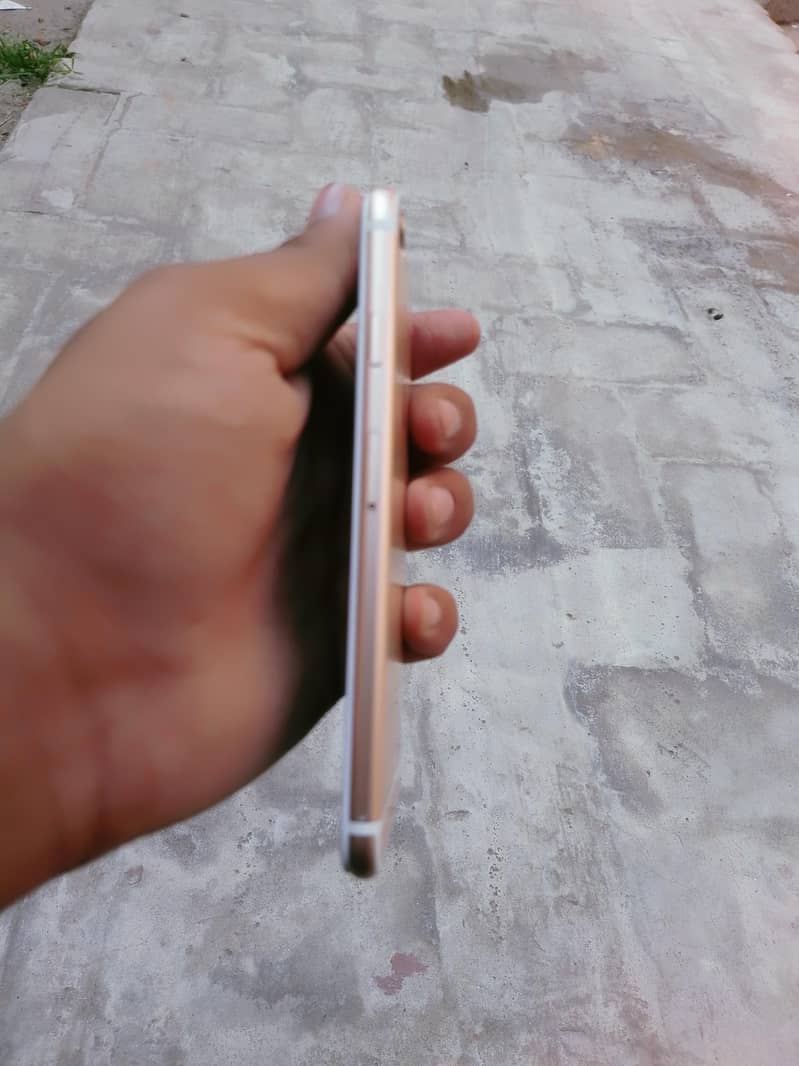 Apple iPhone 6 5