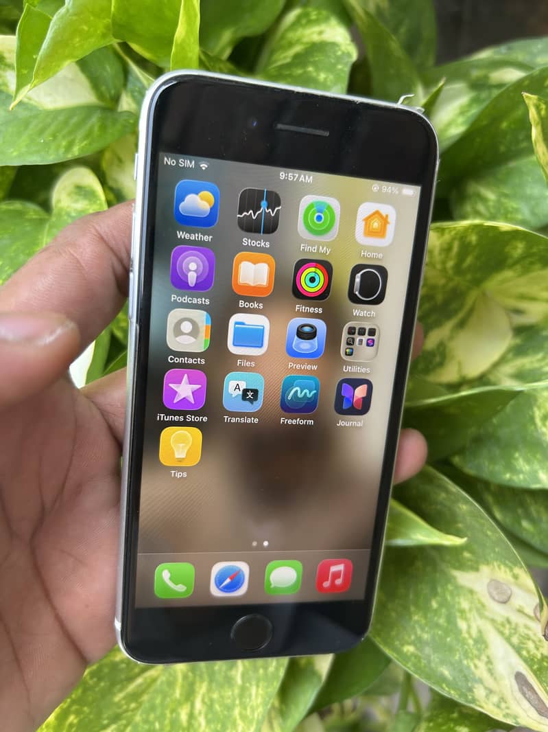 Apple iPhone SE 4