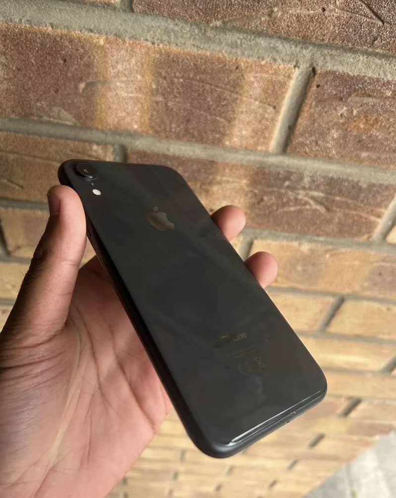 Apple iPhone XR 2
