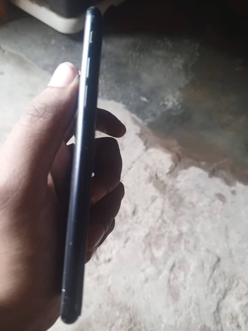 Apple iPhone SE 4