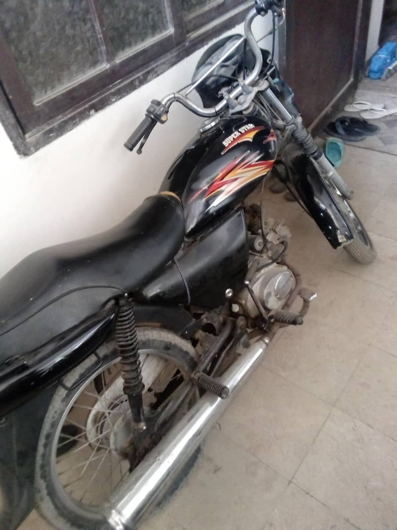 Super Star 100 5
