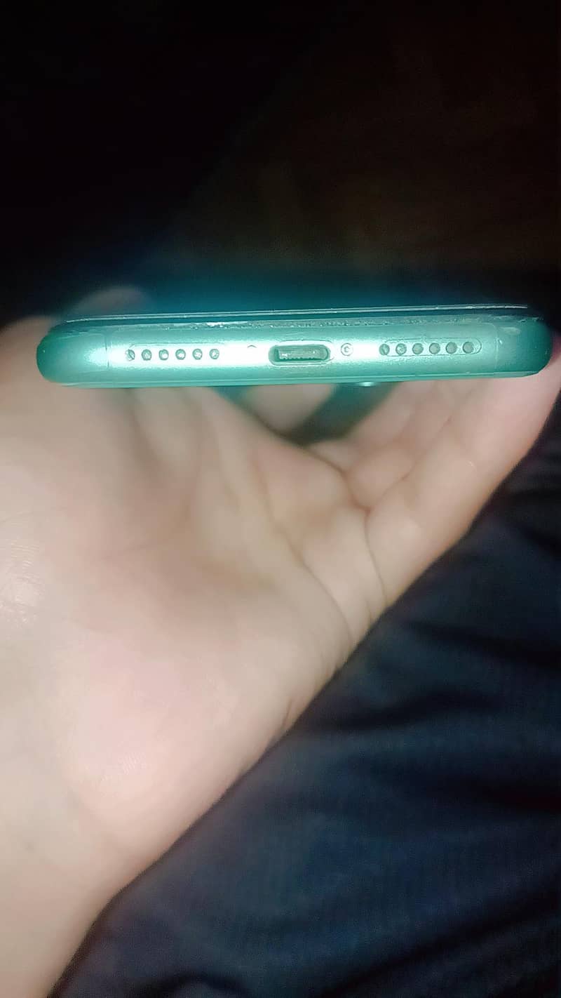 Apple iPhone 11 1