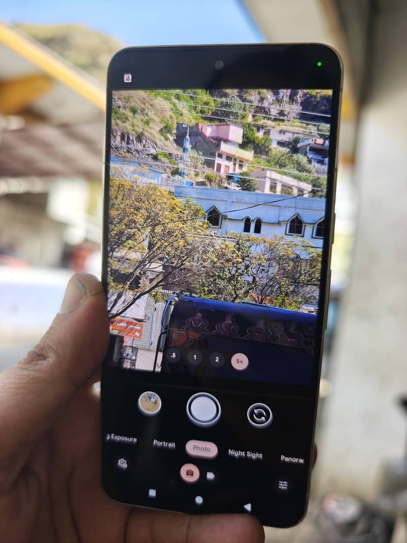 Google Pixel 8 Pro 3