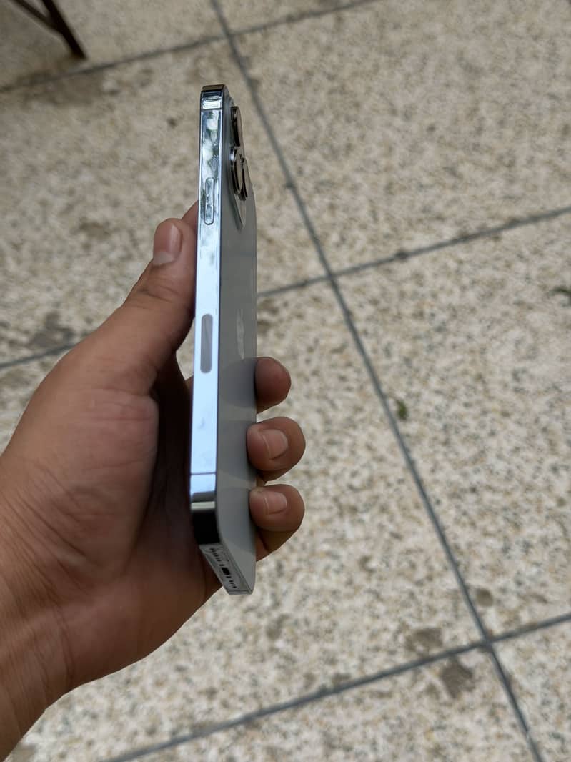 Apple iPhone 13 Pro Max 5