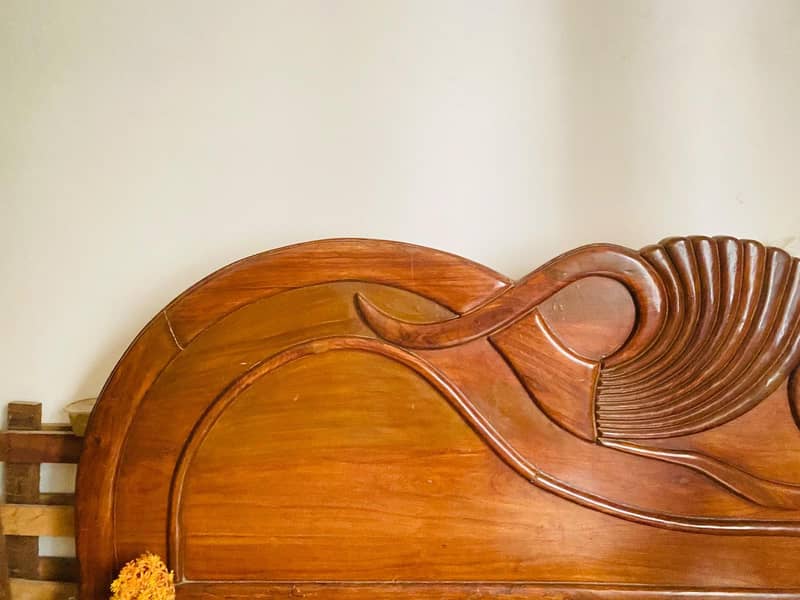 king bed wood 1