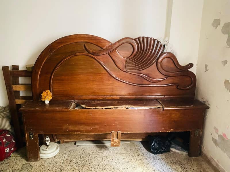 king bed wood 2