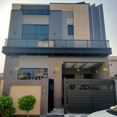 5 Marla Brand New House Available For Sale