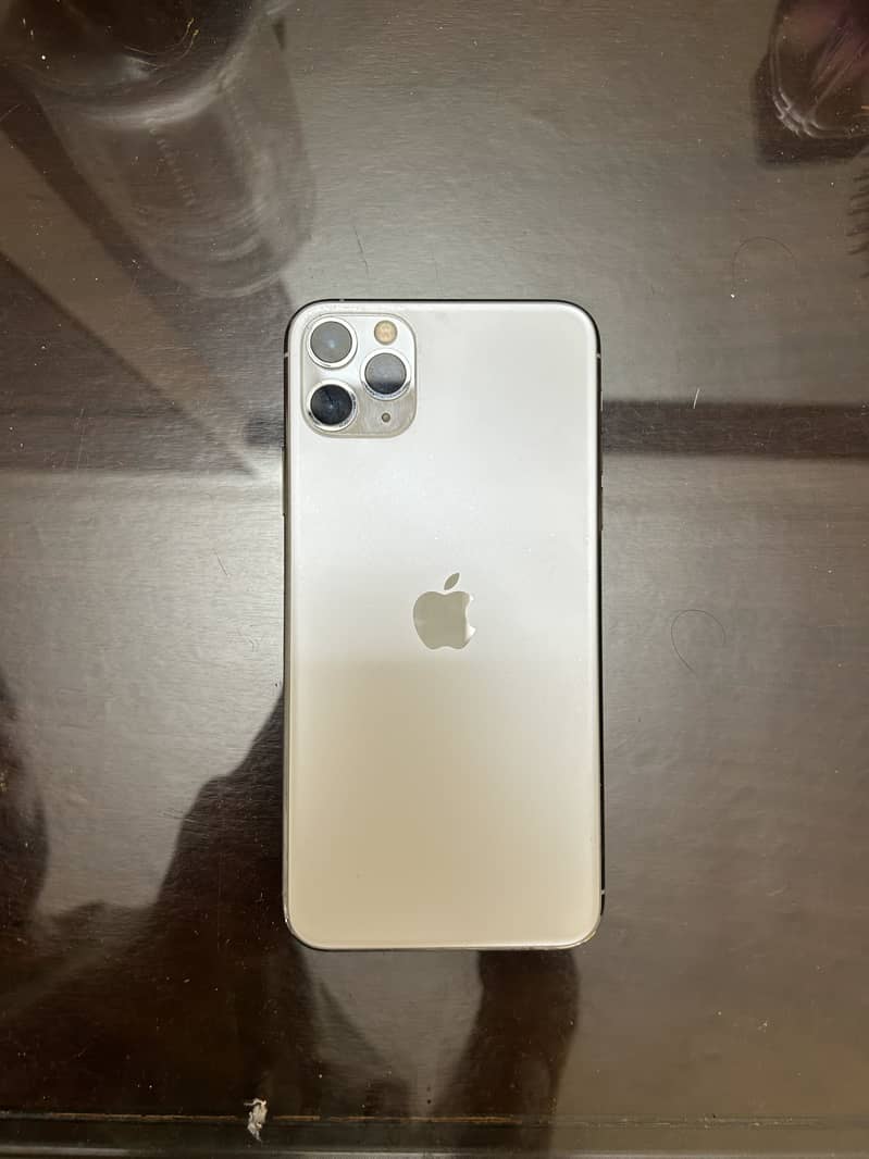 iPhone 11 Pro Max excellent condition 0