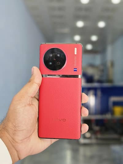 Vivo X90s