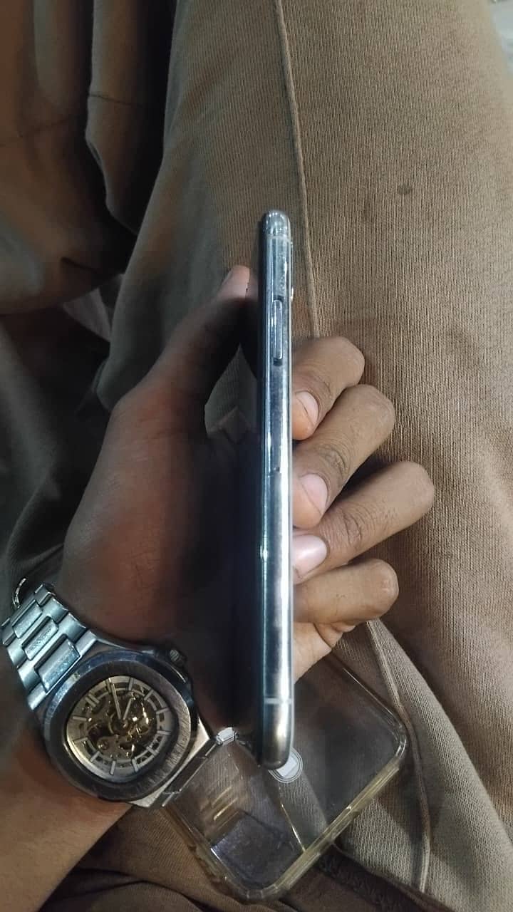 Apple iPhone X 2