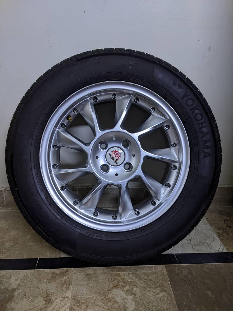 rim tyre 0