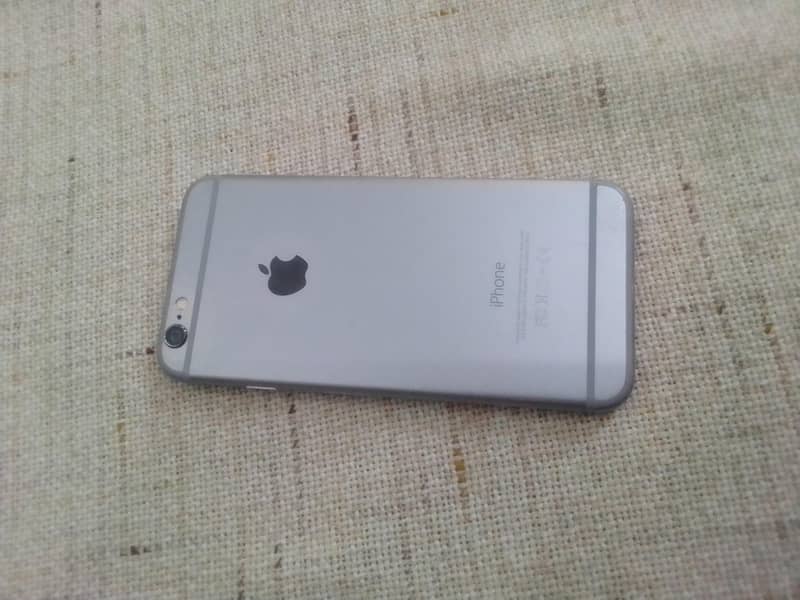 Apple iPhone 6 Plus 0