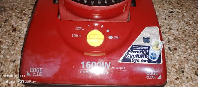 Samsung 1600W Vacuum Cleaner – 2nd Hand, Excellent Condition