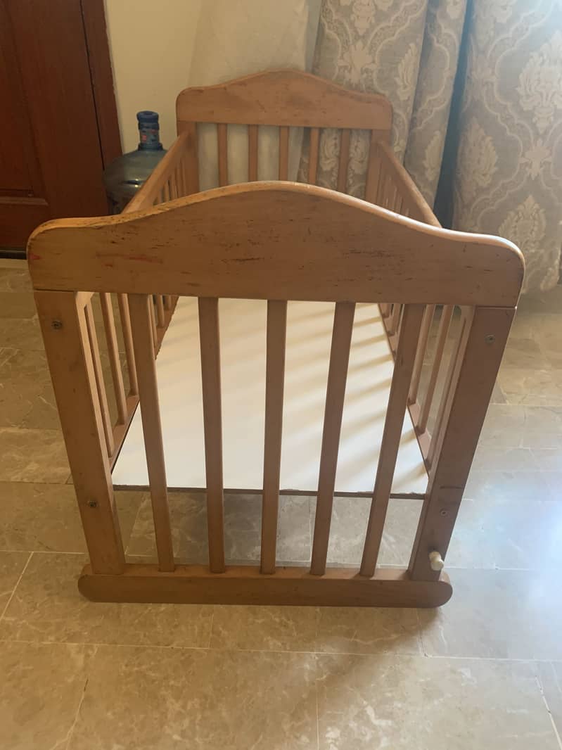 Baby cot 0