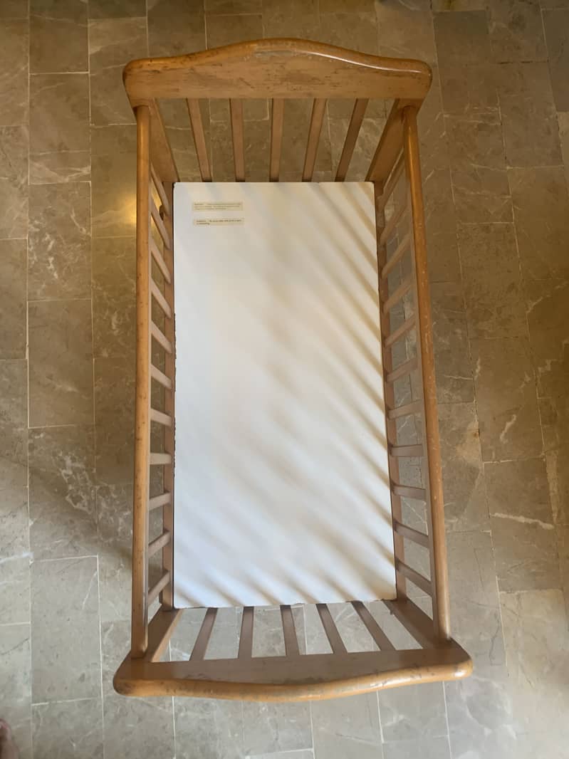 Baby cot 1