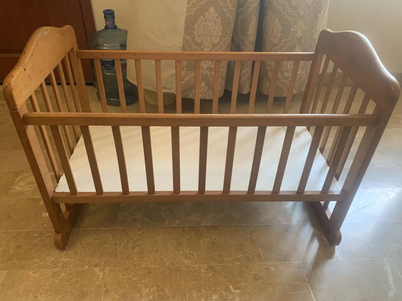 Baby cot 3