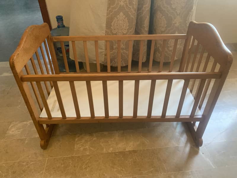 Baby cot 4