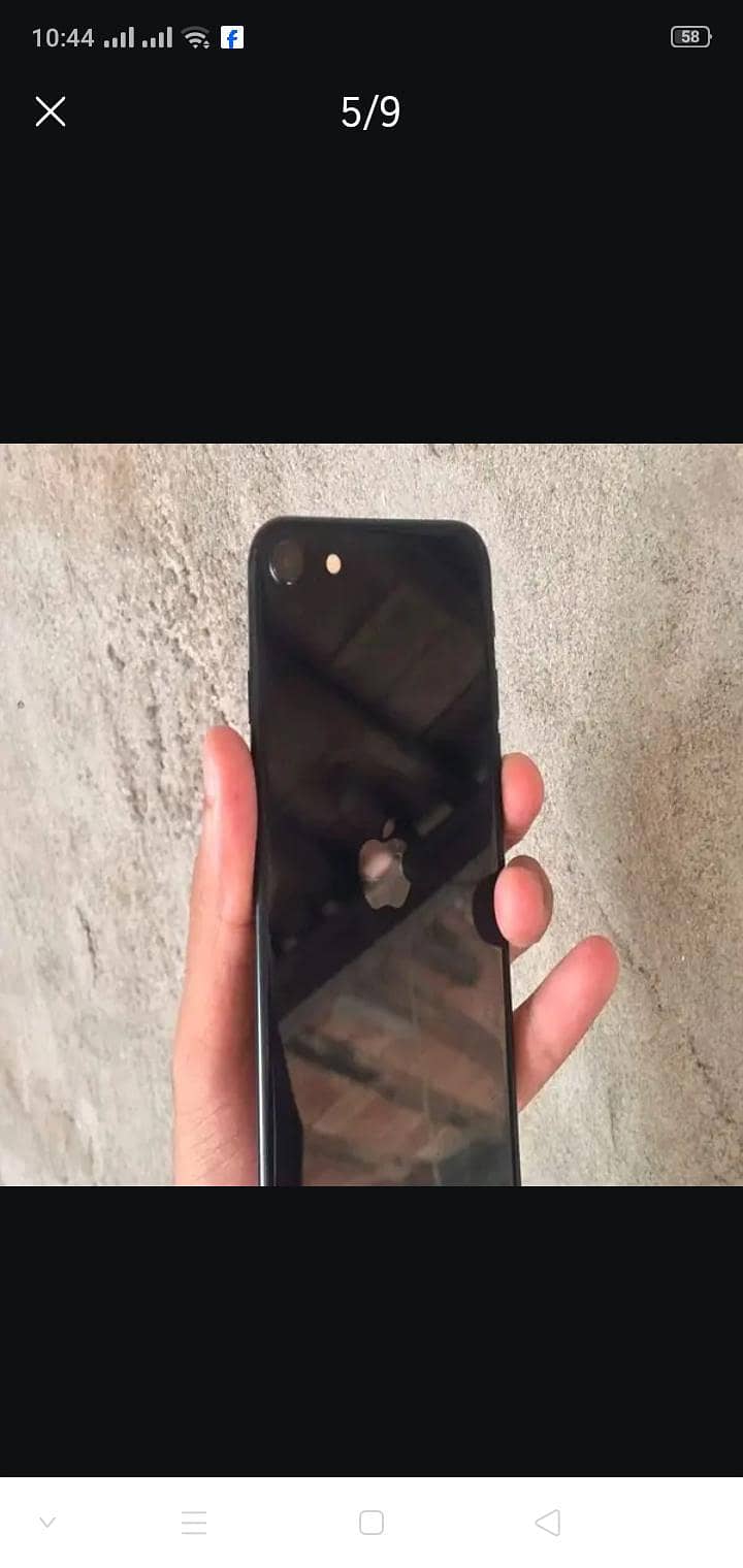 Apple iPhone SE 3rd generation 4