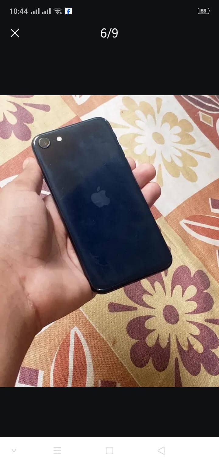 Apple iPhone SE 3rd generation 5